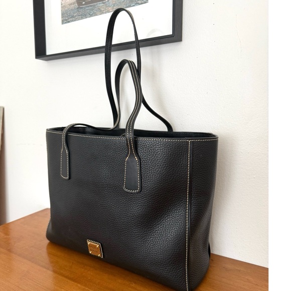 Dooney & Bourke Florentine Leather Ashton Tote Handbag in Black - Picture 4 of 8